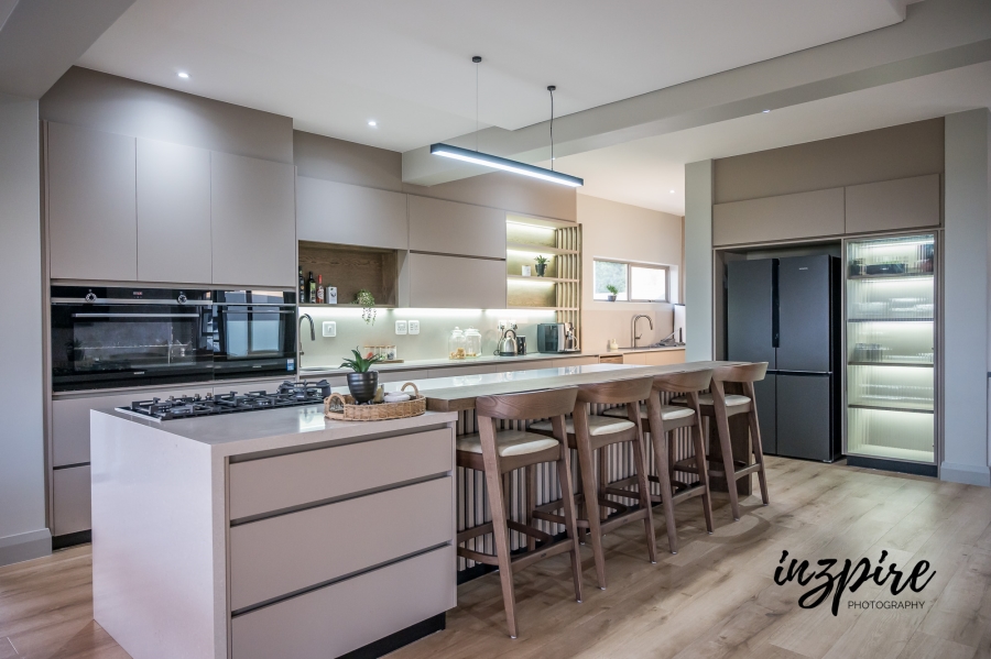 4 Bedroom Property for Sale in Glentana Western Cape